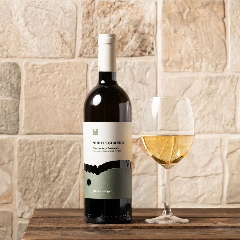 Chardonnay Nudo Sguardo Gioia Al Negro